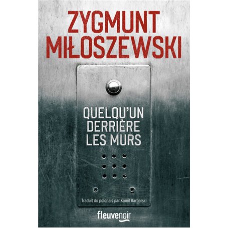 Quelqu'un derrière les murs