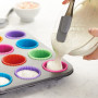 Frasheng Lot de 2 moules à muffins en acier carbone antiadhésif & Paquet de 24 Moules de Cuisson Réutilisables en Silicone, Anti