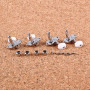 Alnicov Tuning Pegs 2 R2L Tuners avec bouton blanc pour ukulélé 4 cordes