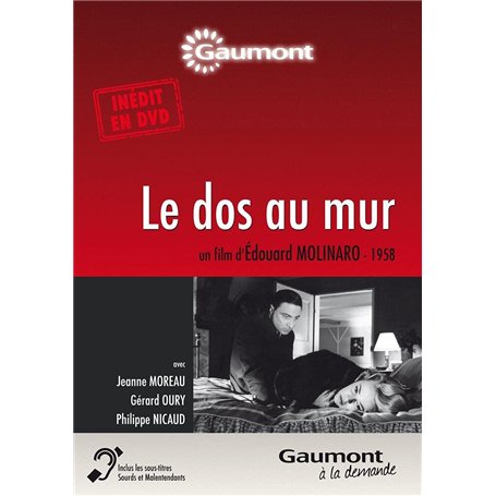 Le dos au mur