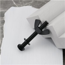 Mors et Bonnet Blanc. Cheval bâton Noir Frison