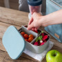 BEABA. Boîte repas enfant en inox. couvercle en silicone et housse de protection 34,99 €