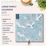 Busy B - Grand calendrier mural familial 2025 - Bleu Oiseaux - Calendrier mensuel avec 5 colonnes et pochettes de rangement avec