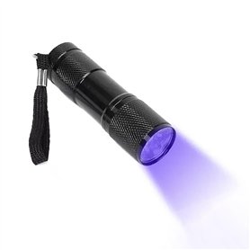 INDOTEAM Lampe de poche UV | 9 lampes de poche à DEL violettes | Lampe de poche UV – 3 x piles AAA | 9 LED 395 nm | Lampe de poc