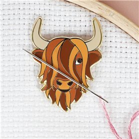 Caterpillar Cross Stitch Needle Minder - Vache des Highlands pour point de croix