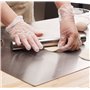 Planche à découper en acier inoxydable avec rebord - 80 x 50 cm - Protection de plan de travail XL - avec rouleau à pâtisserie