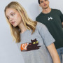 t-shirt gris