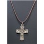 Croix de Torreciudad en métal avec plaqué argent 5 µm. Dimensions : 42 x 34 mm