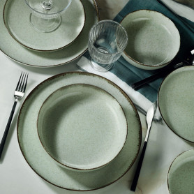 Élégant ensemble de dîner