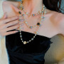 Aaobor Bijoux fantaisie créateur camélia et perle Long collier de clavicule pour femmes Collier de perles d'imitation cadeau