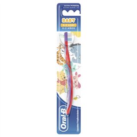Brosse à dents Oral - B manuelle pour enfants avec personnages de Winnie l'ourson 0-2 ans, poils extra doux, couleurs assorties Brosse à dents Oral - B manuelle pour enfants avec personnages de Winnie l'ourson 0-2 ans