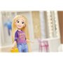 Comfy Squad Hasbro - E8393 - Raiponce - Poupée de Mode - Cinéma Chaos en Filet avec Tenue Loisirs et Accessoires
