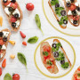 Assiette Reutilisable - 40 Assiettes Plates Plastique Premium sans BPA avec Bord Doré (26cm & 19cm) - Rigide et Élégante pour Ma