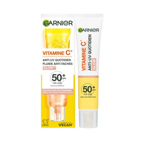 Garnier SkinActive - Fluide Anti-Taches & Anti-UV Quotidien - Glow - SPF 50+ - Protège, Réduit les Taches & Booste l'Éclat - Soi