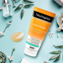NEUTROGENA visibly clear oil free moisturiser 50ml