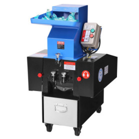 Broyeur de Plastique VEVOR 2,2 KW - Capacité 100 à 150 kg/h avec Roues