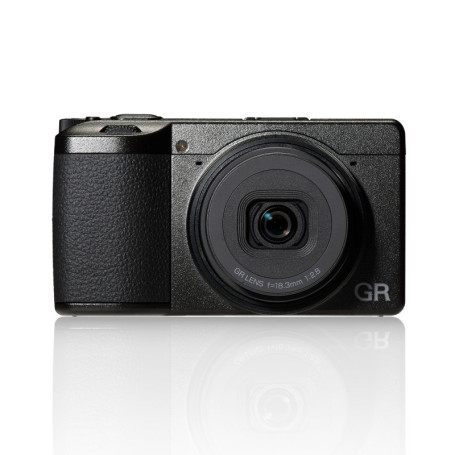Appareil Photo Numérique Compact Ricoh GR IV - Haute Qualité d'Image