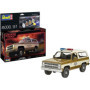 Maquette Chevrolet K5 Blazer Stranger Things avec accessoires