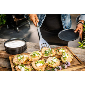 Spatule à trou Forged Churrasco en acier inoxydable - 38,5 x 13,5 cm