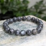 Bracelet chakra unique en labradorite avec des perles en pierre naturelle bleu-gris de 8 mm, fabriqué à la main pour femmes, hom