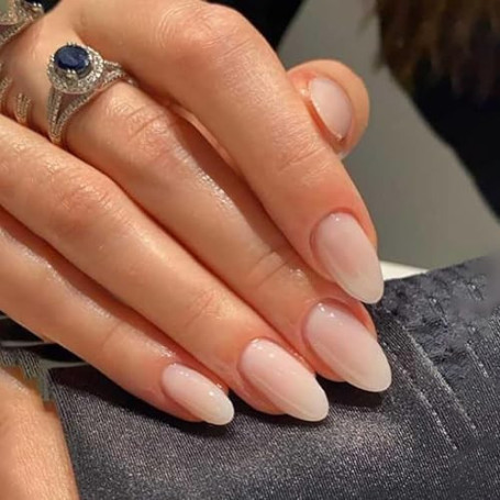 Ceboic 24Pcs Faux Ongles Court Amande, Français Ongles à Coller Dégradé Nude Press on Nails, Pleine Couverture Artificiels Acryl