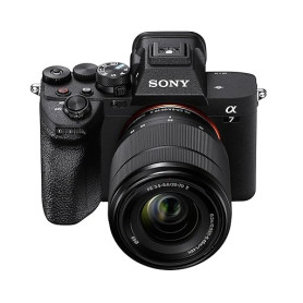 Sony Alpha 7 IV – Appareil Photo Hybride Plein Format 33 MP avec Objectif 28-70 mm II – Autofocus en Temps Réel, Rafale 10 i/s,