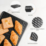 Fire More Plaque de Cuisson avec Grille, 44 x 33,3 x 2,5 cm Plaque de Cuisson Four en Acier au Carbone avec Revêtement Antiadhés