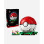 LEGO Pokémon Poké Ball Moments Culte de Dresseur - Maquette pour Adulte avec Figurines de Pikachu, Évoli & 2 Minifigurines - Déc